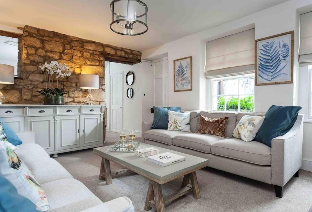 A Beautiful Cotswolds Cottage In Stroud Stroud  Luaran gambar